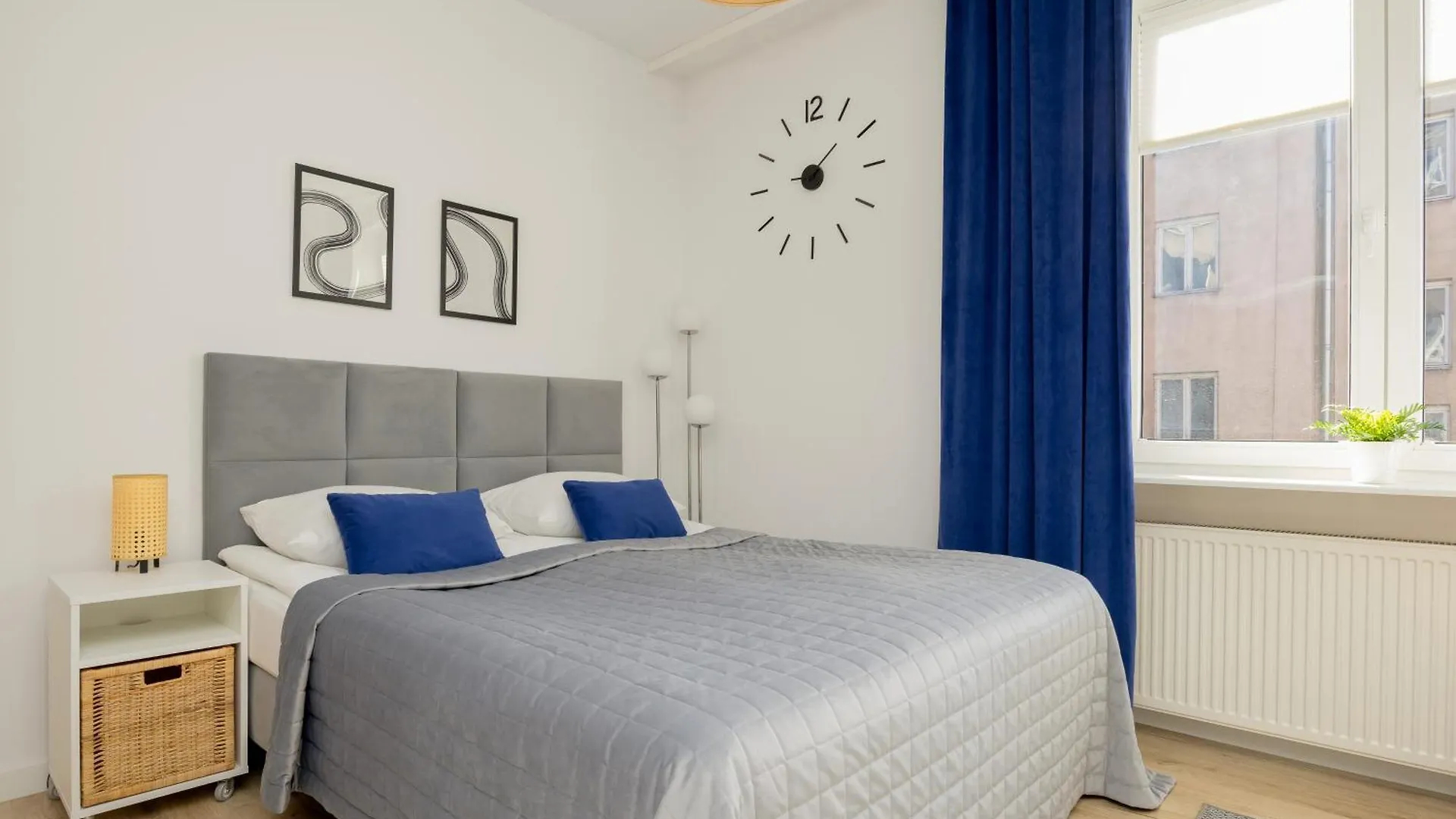 Chmielna Apartments Warsaw Center By Noclegi Renters 0*,  Polonya